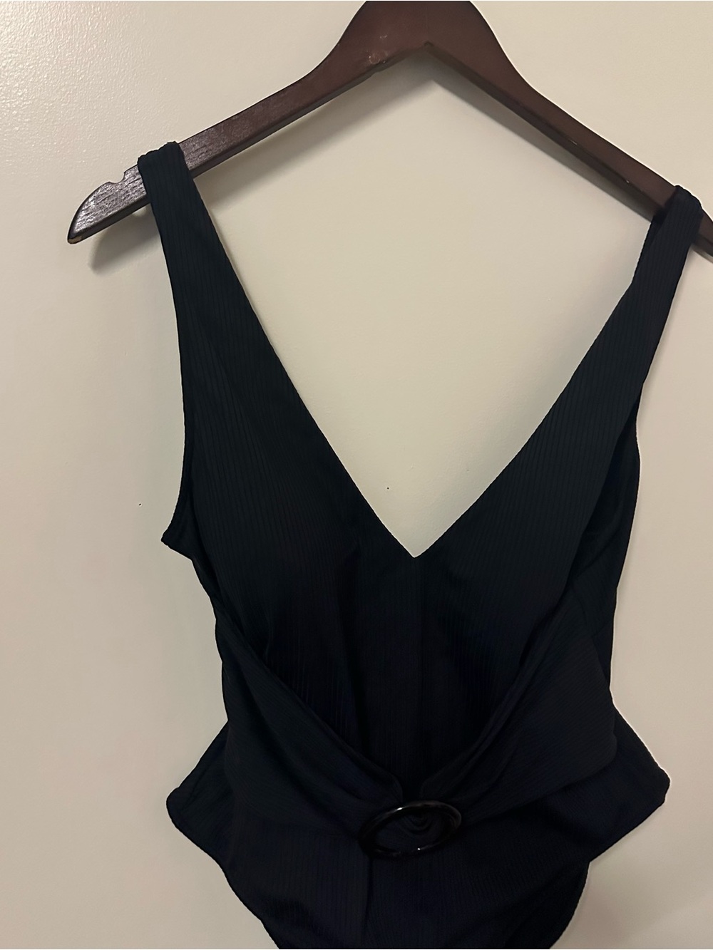 Summersalt The Ribbed Belted Backflip V-Neck One Piece Size 10 Black - Picture 3 of 9